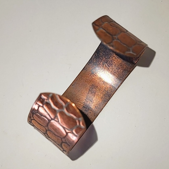 COPPER SNAKE REPTILE PRINT CUFF BRACELET - Picture 5 of 7